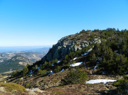 La pointe 1557m, vue arrière.