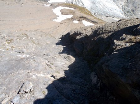 Dans le couloir de descente.