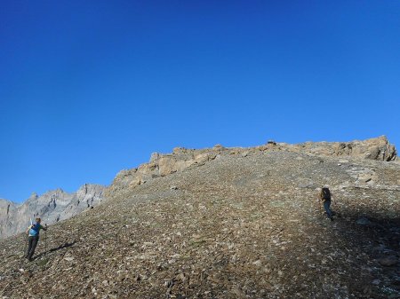 Montée au col des Terres Jaunes.