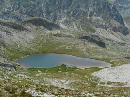 Descente par les lacs du Roure.