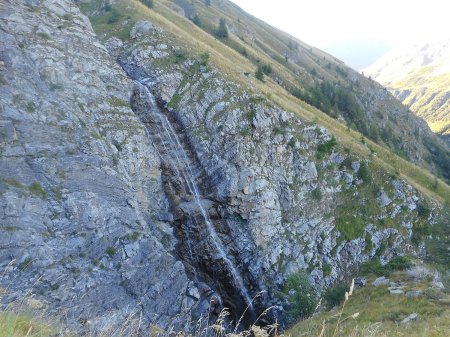 Une partie de la cascade, vertigineux.