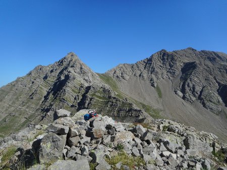 Au sommet : Tête d’Eslucis et Pointe de Serre.