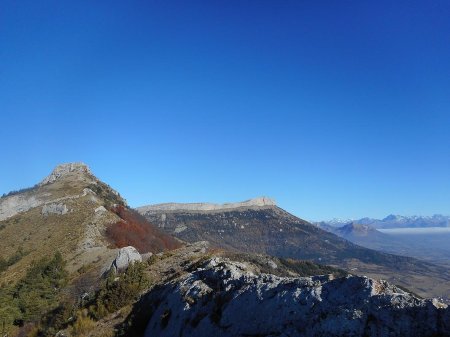 Dans le rétro la crête jusqu’à Céüsette