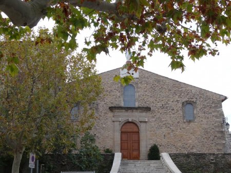 L’église très sobre.