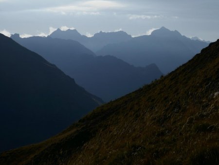 ...et quelques halos suspects vers les sommets du sud-est