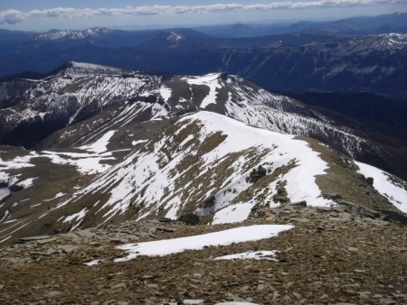 Arrête sud, et itinéraire de descente