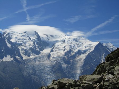 Le Mont Blanc, présent pendant toute la randonnée.