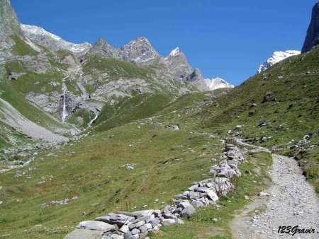 GR55 menant au Col de la Vanoise