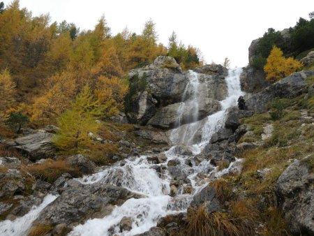 Qui se trouve à proximité des chalets de l’Orceyrette.