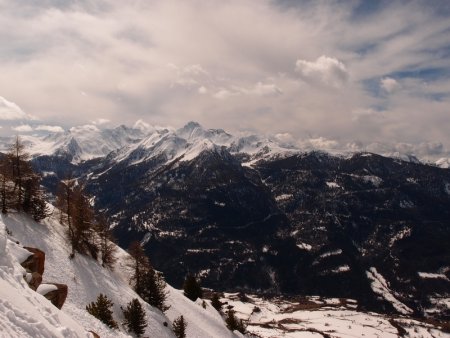 A la sortie du couloir.