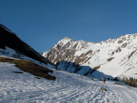 En direction du refuge de la Balme.