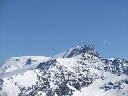 Vers les Glaciers de la Vanoise et les Arêtes du Génépy.