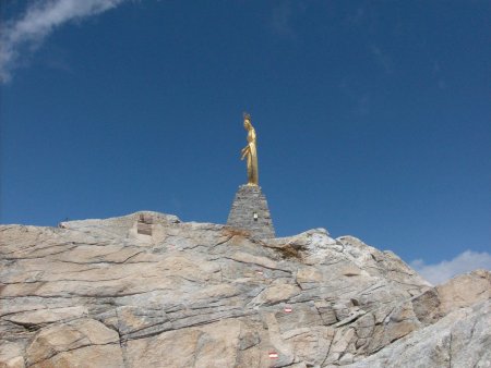 Le col de Monte Moro (2853m).