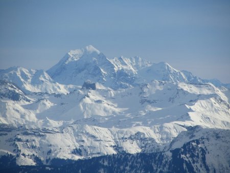 La Pierra Menta devant le Mont Pourri.