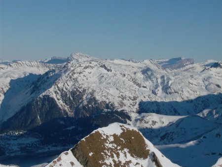 Un petit bout du lac de Roselend.