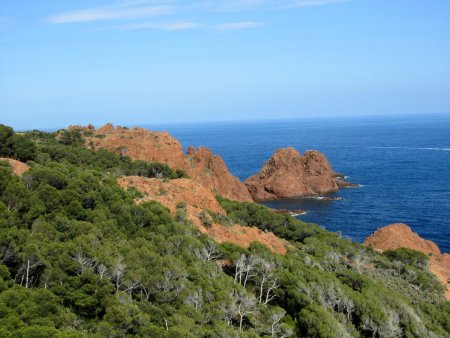 Superbe côte sauvage.