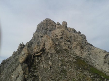 Le sommet depuis le passage des Trois Moines