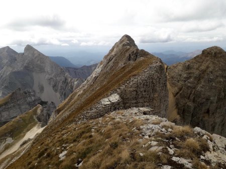 La suite de l’arête vers le sommet.