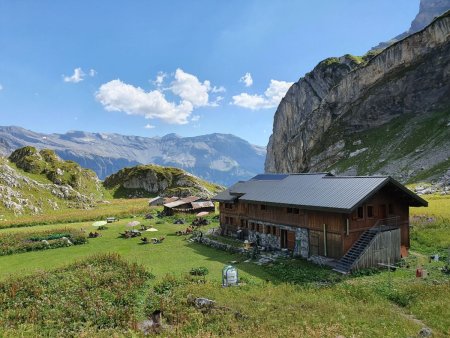 Départ du refuge de Vogealle pour descendre vers le Bout du Monde