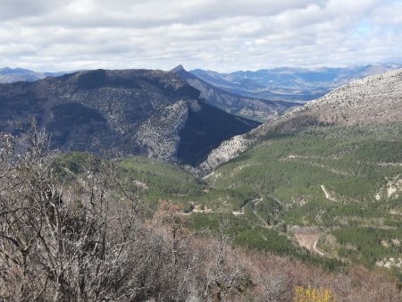 Vers les Gorges du Riou