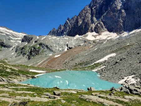 Le lac de la Baseya.