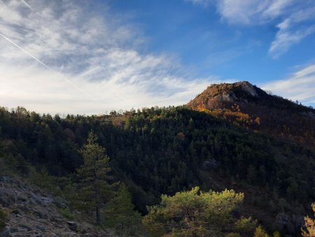 Refuge d’Art et Serre d’Esclangon en vue