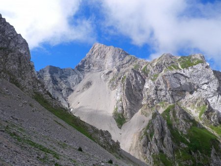 Éclaircie sur le Roc de Garnesier