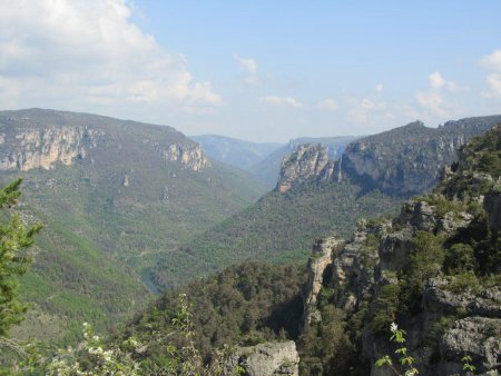 Le retour s’effectue coté gorges du Tarn.