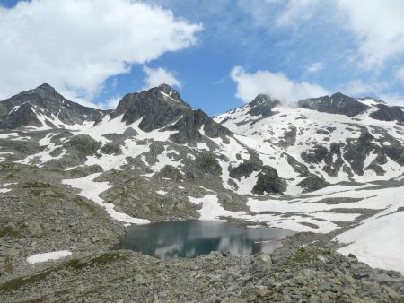 Lac de la Ratoune, Rocher Badon, Rocher Blanc, la Pyramide, le Toit.