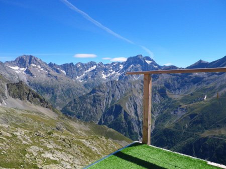 Sirac, encore lui...de la terrasse du refuge