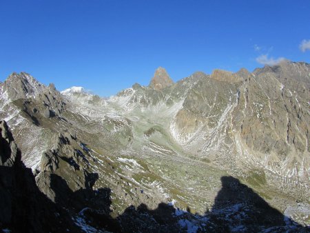 L’ombre de la Pierra Menta.