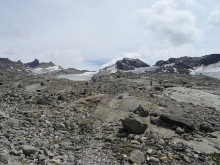 Le lac n’est plus très loin.