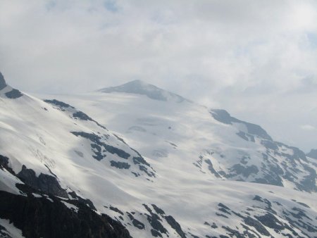 Dôme de Chasseforêt vu des environs de la Dent Parrachée.