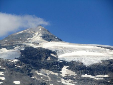 Le Dôme de Chasseforêt et ses glaciers en souffrance.