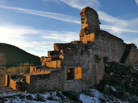 Le château du Frankenbourg : à l’intérieur de l’enceinte