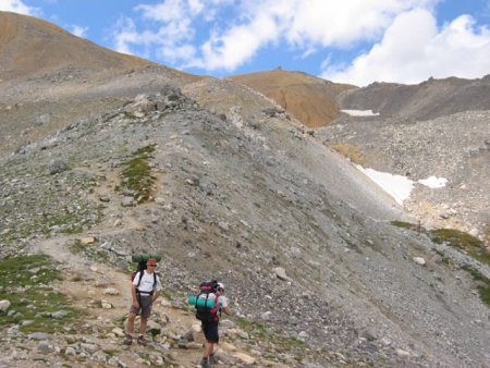 Montée longue jusqu’au sommet (que l’on peut apercevoir)