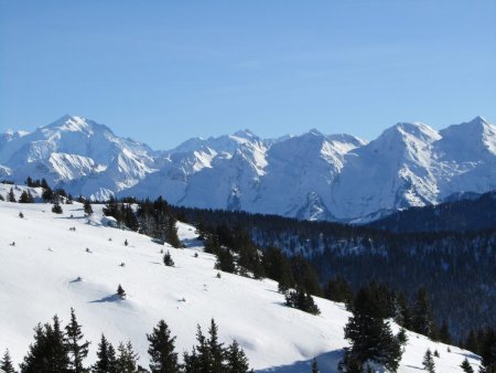 Le Mont Blanc et les Aravis.