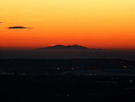 Le Canigou (2784m) à 278 km de la Croix de Provence.