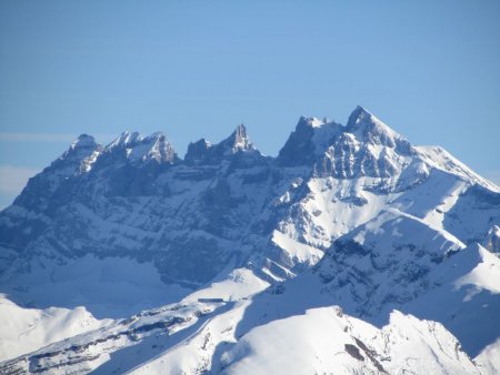 Zoom sur les Dents du Midi.