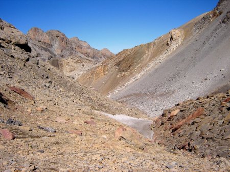 En plein désert.