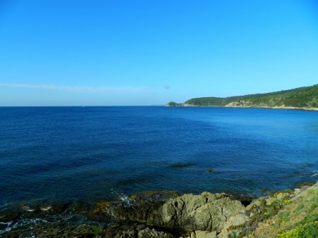 En chemin vers le Cap Lardier.