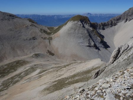 Vue sur les cols de Lapras et du Courtet, et le Nid.