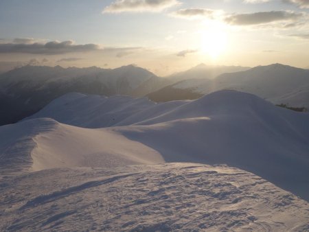 Le soleil descend sur le Grand Crétet...