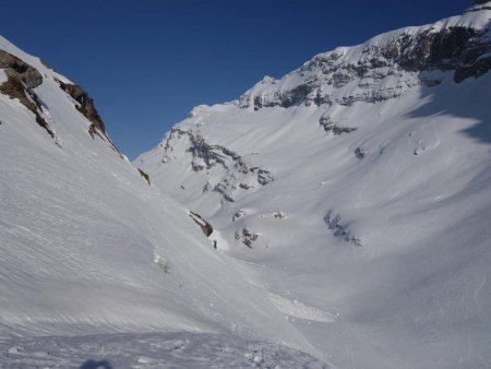 Le vallon des Chambres, peu engageant...