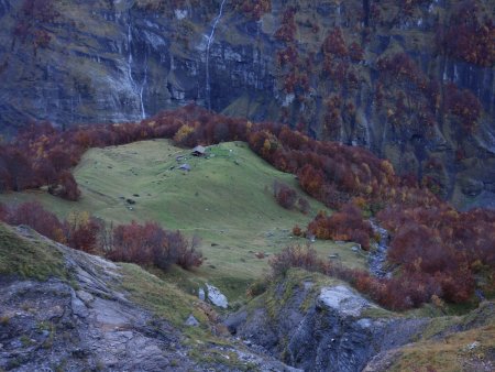 Descente sur le chalet du Boret.