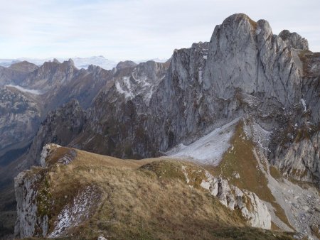 Regard arrière vers le col de Planchamp.