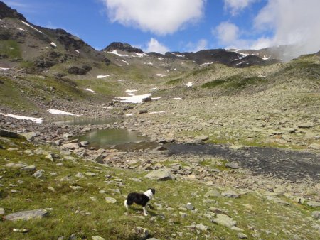 En arrivant aux lacs au nord du col