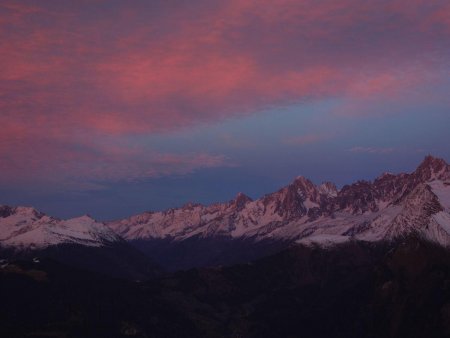 Couleurs du soir au dessus de Chamonix...