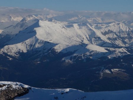 Regard vers le Mont Joly et le Beaufortain.