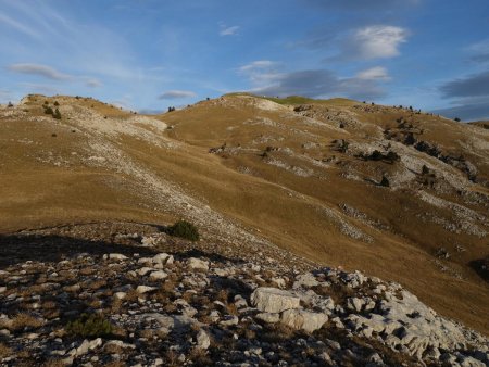 Les pentes débonnaires des Rochers du Parquet.